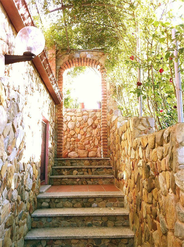 & - Residenza Locci 3*