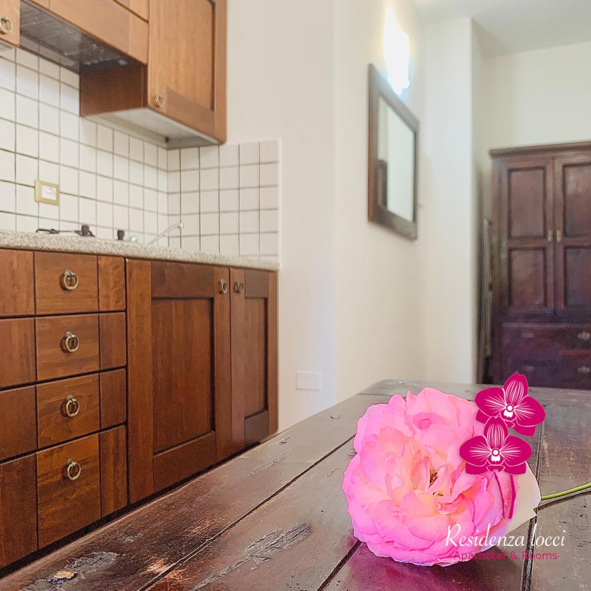 Aparthotel & - Residenza Locci 3*
