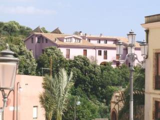 & - Residenza Locci 3*